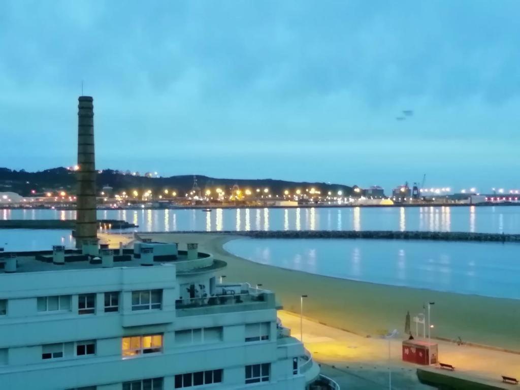 El Sexto De La Playa + Parking Gratis Apartment Gijon Ngoại thất bức ảnh